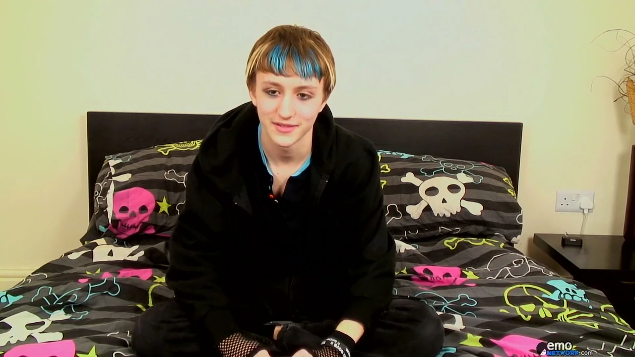 Emo Teen Dick with Wanking Boy Blayde,HomoEmo