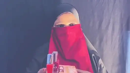 Desi Hijab Big Milk Sales Girl Leashed