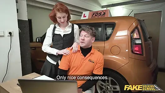Si rambut merah dientot di kantor sekolah mengemudi - fake driving school