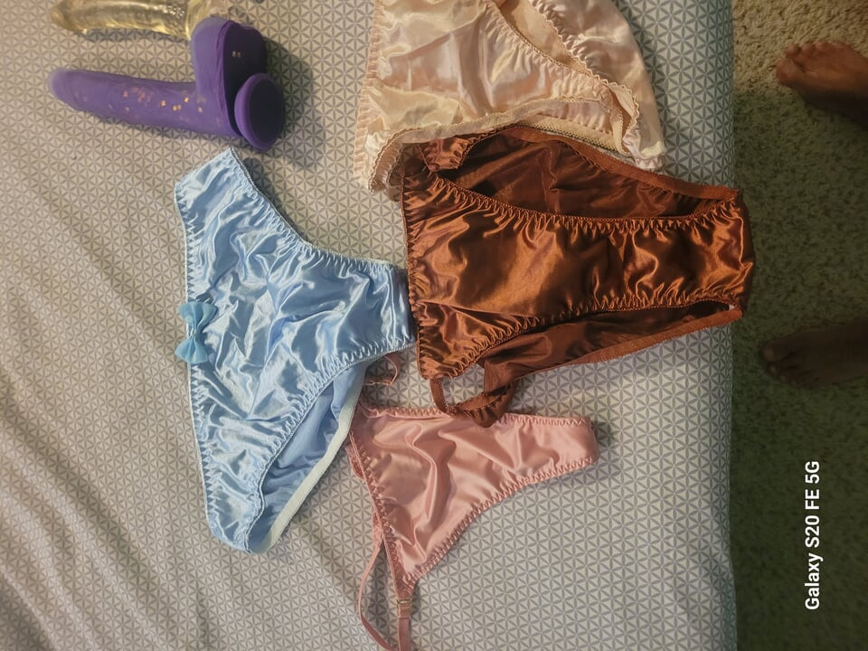 Sissy in pink satin panties cumming with a dildo.