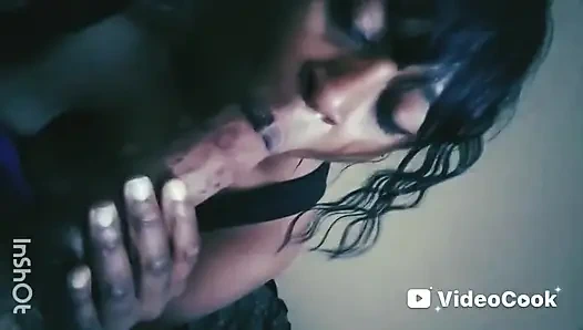 Dizlerinin üstüne çöktü ve düzeltti!!