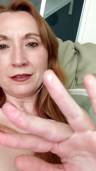 Cougar Invites You for Horny Netflix and Chill Session