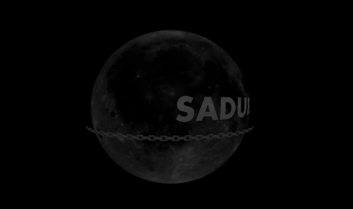 Sahibe nomi yarağı ve taşakları eziyor! Resimdeki resim!