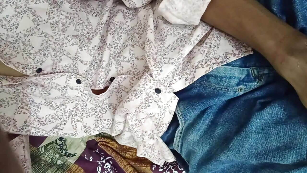 Desi shemale cumshot part -2