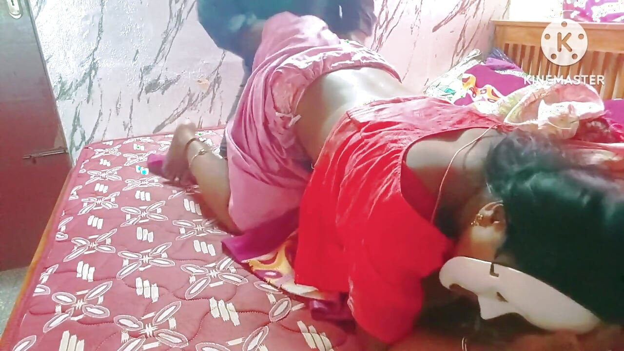 Teman suamiku menggoda dan ngentot aku waktu suamiku lagi nggak di rumah - audio erotis tamil lengkap dengan erangan asli