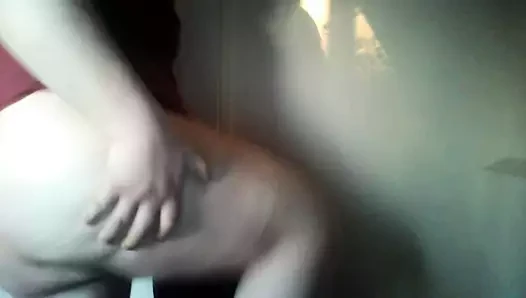 watch me inserting my buttplug and urge to masturbate !!