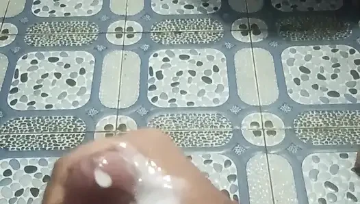 BIGGEST DICKS IN OPEN HOLE CUM