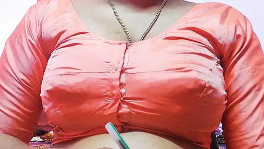 Adik tiri super hot sama abang tirinya semalam sih.