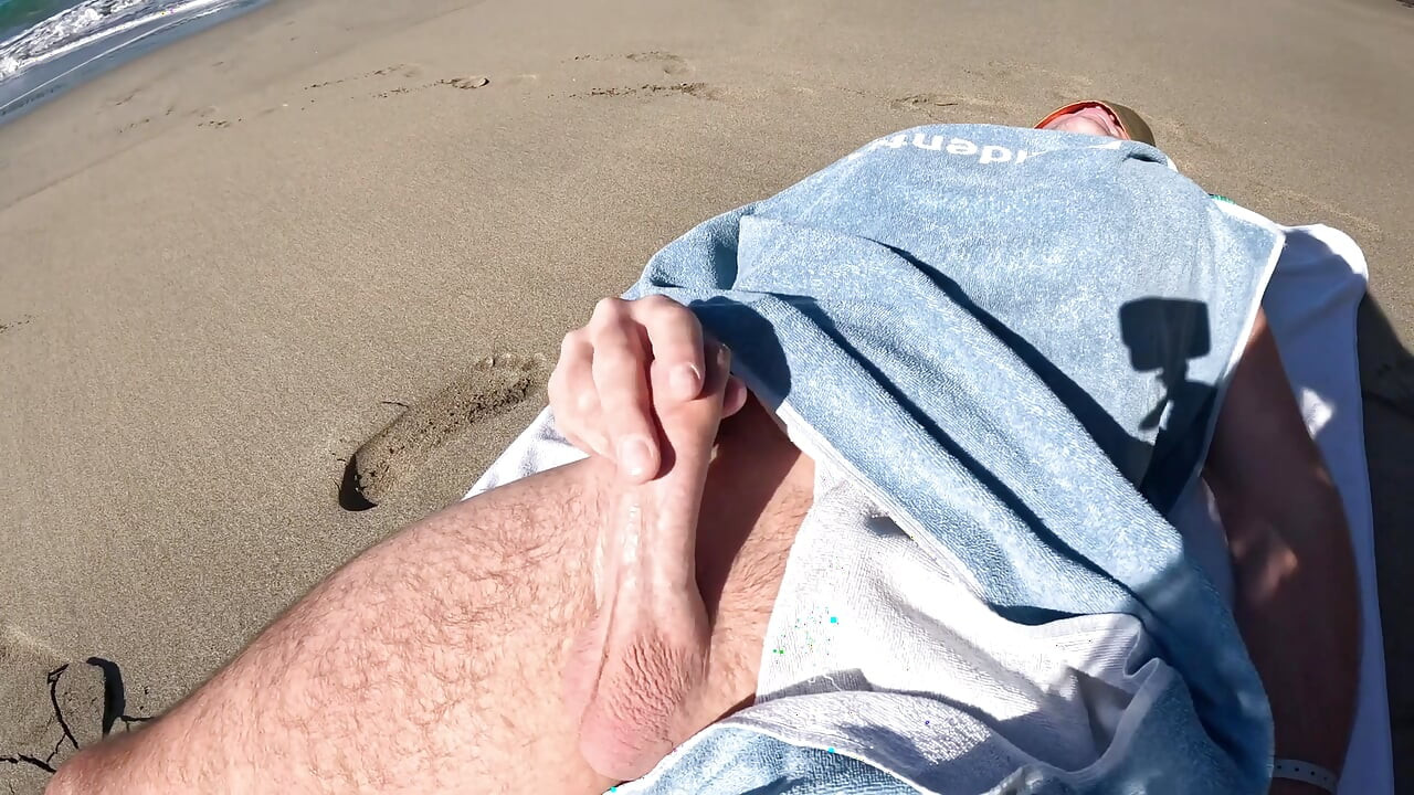 Risky Blowjob on the Beach From Stranger Hot MILF