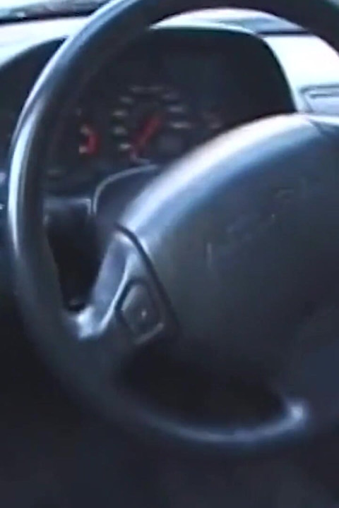 Do shikayat karne vali rndi sundar chehron par viry chhorti hai