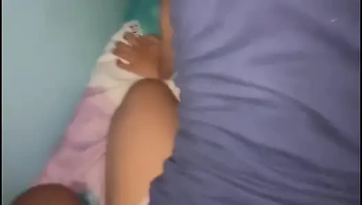Cewek ini dientot dua kontol sebelum dientot habis-habisan
