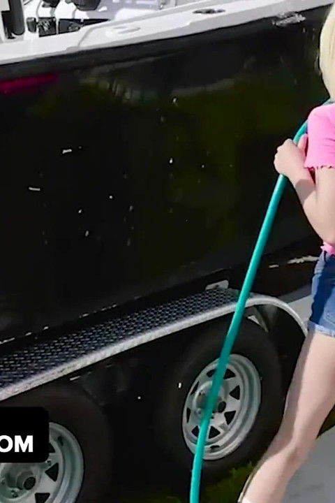 Lihat wanita-wanita seksi ini mengisi daftar periksa seksual mereka dari kontol yang mereka masukkan