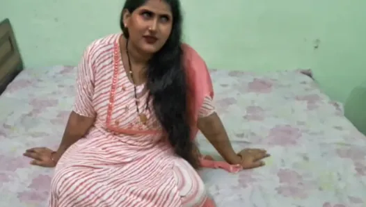 Son fucks aunt in Hindi audio