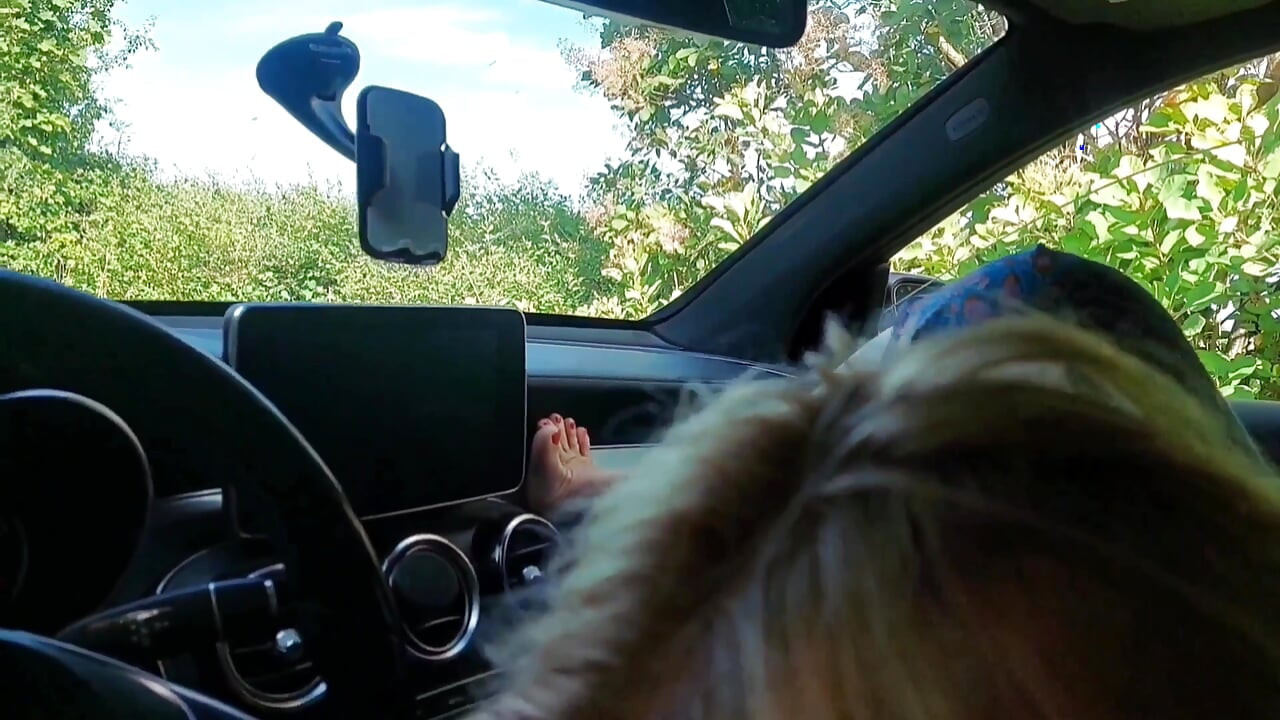 Amateur Blonde Mature Wife Enjoys Sex After Walking