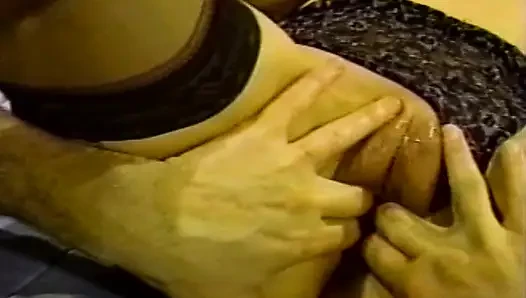 Sesi seks vintage sama tante seksi yang suka didobel penetrasi