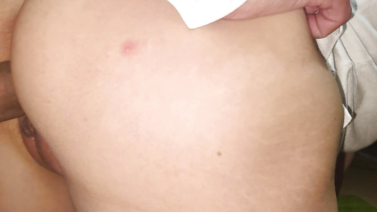 I secretly fucked my neighbor's wet pussy