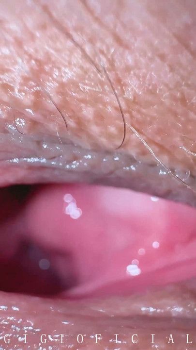 EXTREME EXCLUSIVE CLOSE UP Teen’s orgasmic pussy from inside | Clip 1