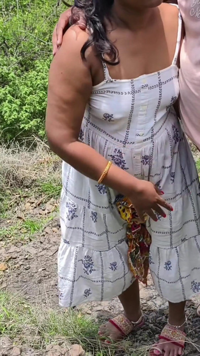 Indiana Marathi Kavita bhabhi (Vahini) traindo o marido com seu amante na selva | Clipe 1