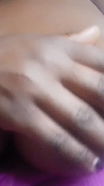 KENYAN FEMALE SOLO TEASINGBHER CHUBBY BIG NATURAL TITS | Klipp 2