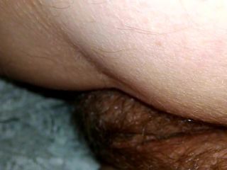 wife pussy lips under the sheets
