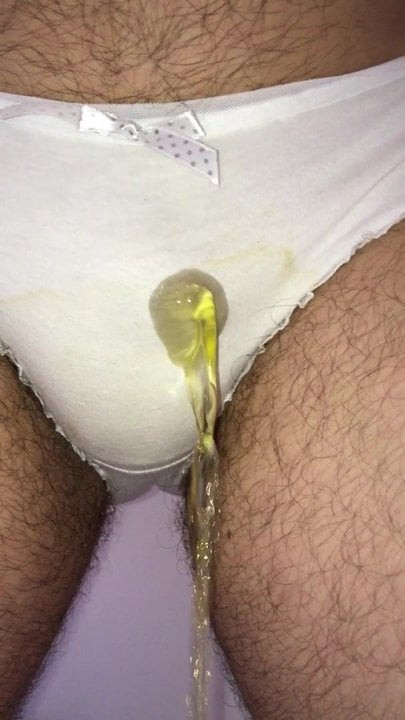 Quick panty pee
