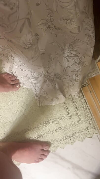 Ice bath shrinking my large flaccid dick into a fucking tiny penis