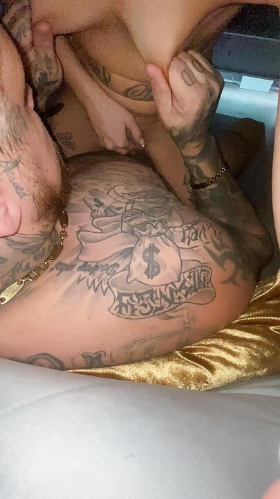 Ateşli oral seks ve götümün her yerine boşalma