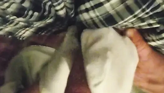 Sexy kleine weiße knöchelsocken, handjob-socken