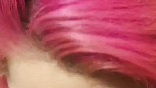 Грязная мокрая и грязная дрочка волосами со спермой в волосах