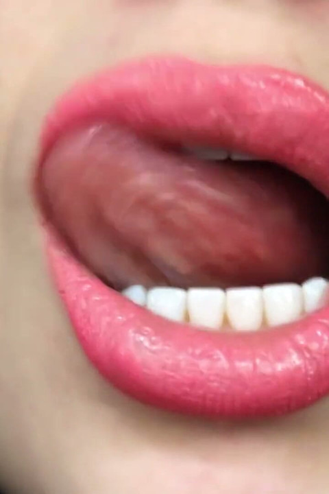 내 큰 분홍색 유혹과 큰 후카 연기에 정액!