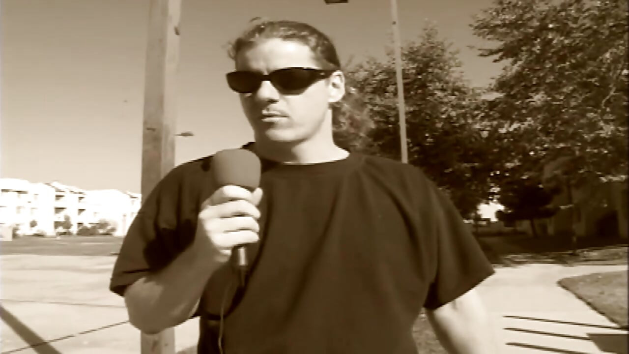 Begierde geht völlig ab mit frechen College-Girls (18+) bis