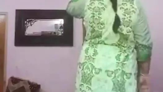 Desi Aunty Romance with husband