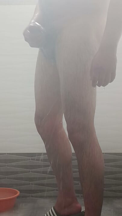 거품, 발기, 그리고 샤워 속의 쾌락