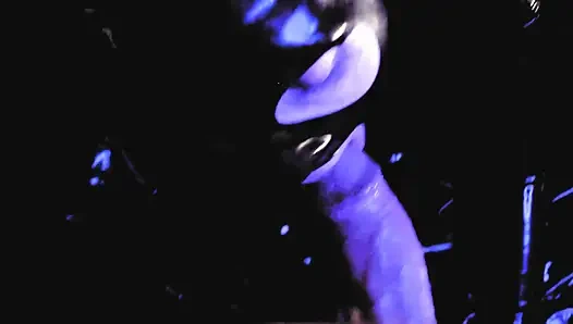 Gummi, dicker arsch, milf-göttin eva latex lutscht großen schwanz, muschi ficken, gonzo