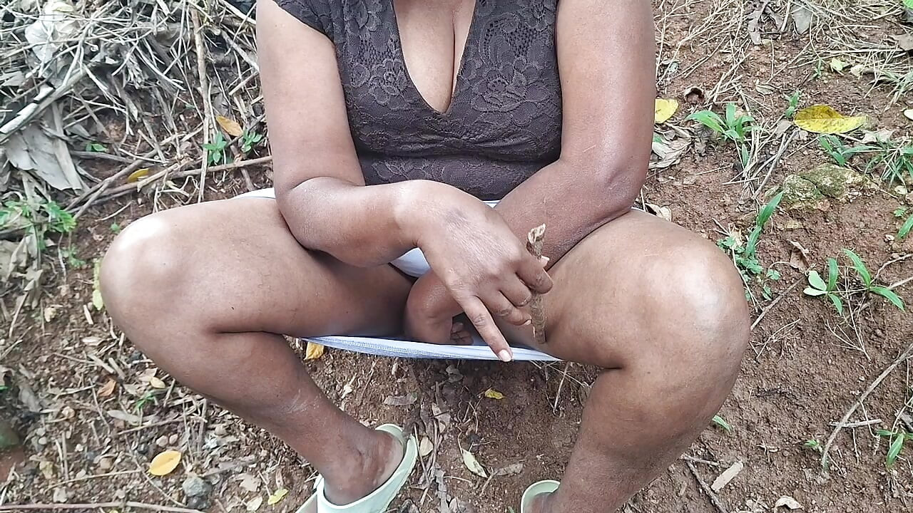 Outdoor Village Wife in Day Hottest Video