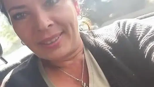 Çok azgındım, kendimi getirtmek için yolun kenarına çekmek zorunda kaldım.