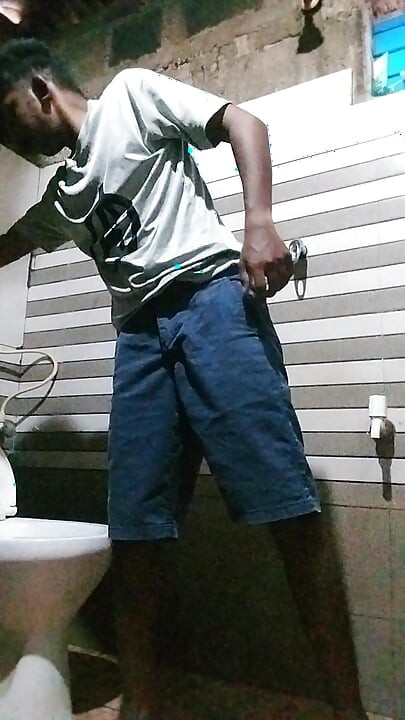 HeadmasterDumbFag Shithin Pissing My underwear (Jockstrap)