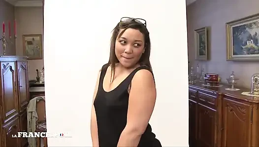 Lovely Girl Gets First Time Anal with a Photographer