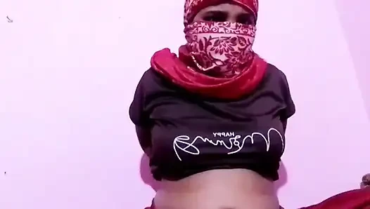 Bur se khoon gir raha hai