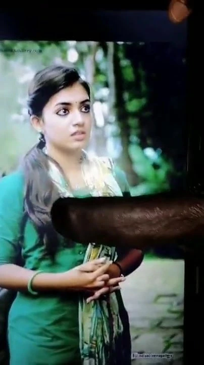 Nazriya tik kuk hyllning