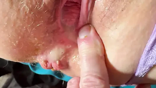 Bonemaiden manis dicrot di dalam