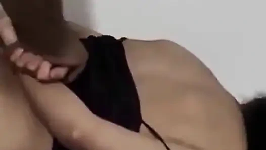 Ich warten auf meinen ehemann mit meiner großen behaarten muschi in doggystyle