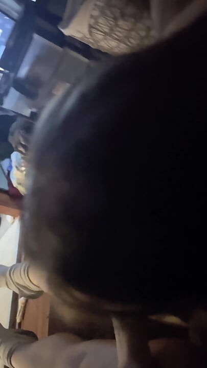 Chị kế đĩ thích bú cu của tôi !!