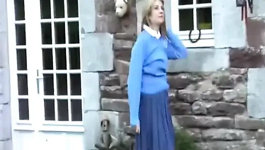 Раздевается с участием Ashleigh Mckenzie