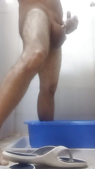 Ein schöner Handjob nach dem Strand