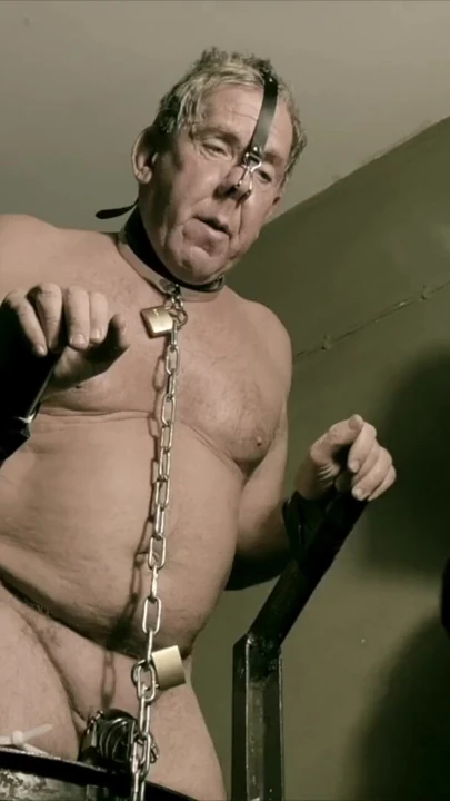 Epic moment from "Bog clean-up slave"