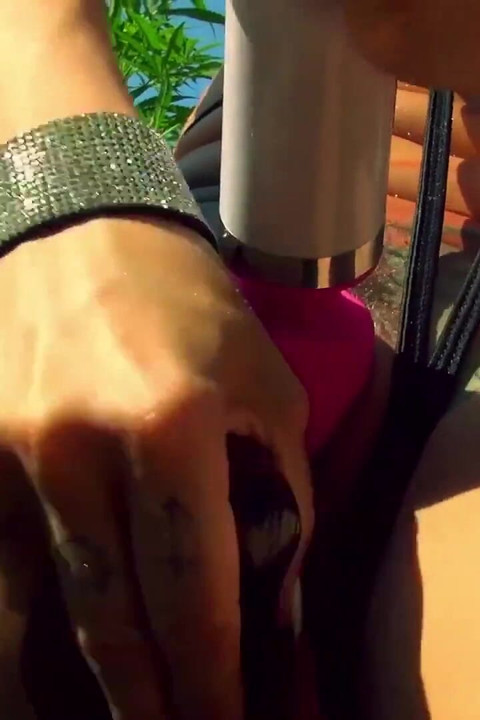 ボールは非常に深い屋外BBCドキドキ!