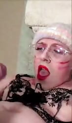 Sissy Gubitnik Dečko sam guta spermu po licu