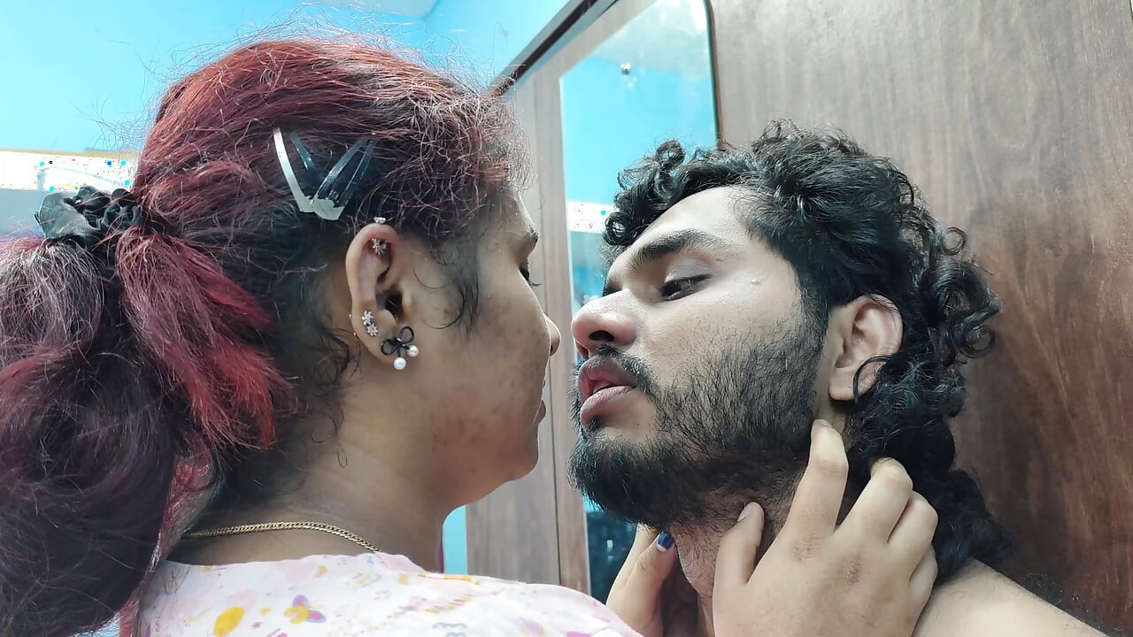Hot kiss with boobs press