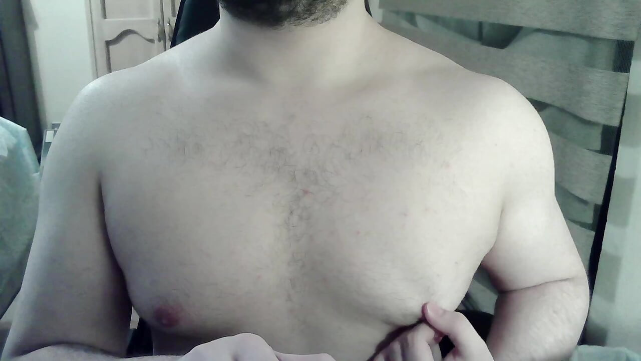 Beefy virgin camboy dances and flexes